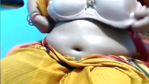 Huge Boobs - Hot Bbw Aunty Showing