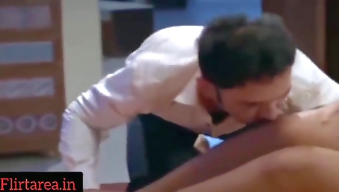 Bhabhi Ke Boss Ne Dhkamm Pel Chudyi Kii
