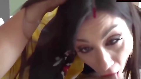 Newly Married Wife Ki Chudai Pati Ke Frnd Ne Kri