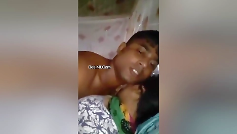 Today Exclusive- Desi Lover Kissing And Fucking
