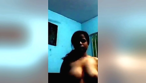 Today Exclusive- Horny Desi Wife Record Nude Video