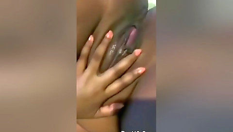 Today Exclusive- Horny Nri Girl Sucking Her Boobs And Shows Wet Pussy