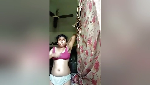 Today Exclusive- Desi Village Girl Record Her Nude Video For Lover 2