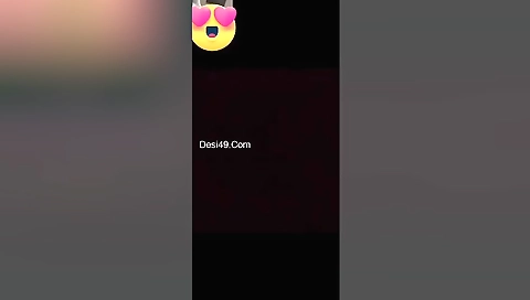 Horny Desi Girl Shows Her Wet Pussy To Lover On Vc