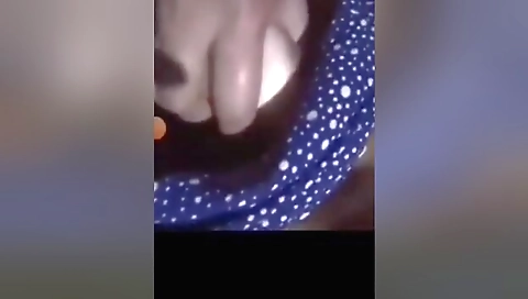 Today Exclusive-horny Desi Girl Showing Her Boobs And Pussy On Video Call 1
