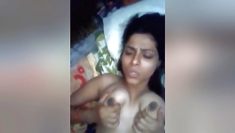 Desi Bhabhi Sucking Her Boobs And Fucked
