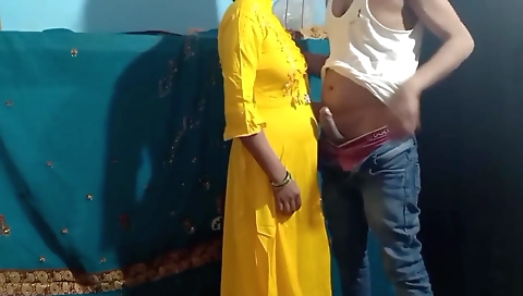 Girlfriend Ko Kone Me Lejakar Gaand Mari