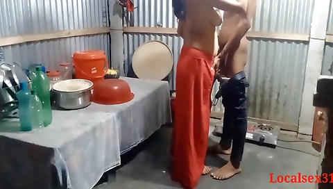 Indian Village Bhabhi Sex In Red Saree
