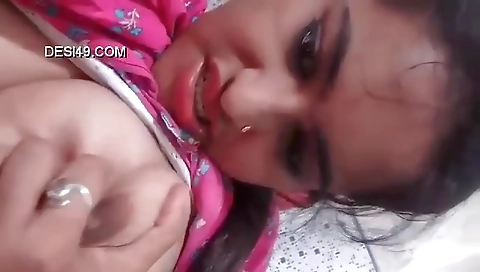 Sexy Indian Girl Play With Her Boobs And Pussy Fingering