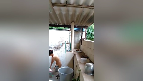 Cute Girl Bathing Record In
