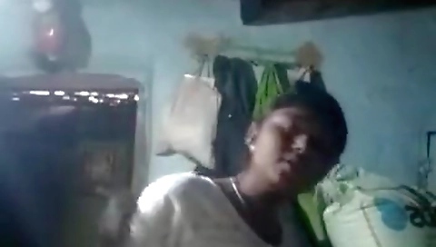 Today Exclusive- Sexy Tamil Wife Showing Her Boobs And Pussy