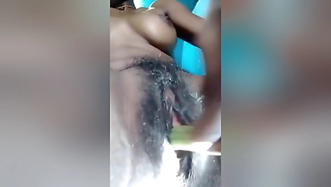 India Cute Girl Fingering Pussy