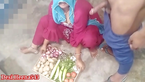 Vegetable Bech Rahi Bhabhi Ko Patakar Choda In Clear Hindi Voice Xxx Indian Desi Bhabhi Vegetables Selling