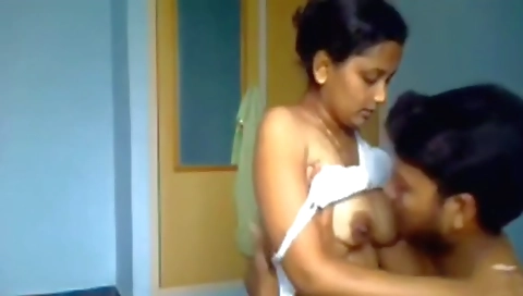 Sexy Indian Bhabhi Home Sex With College Guy For Rent Money