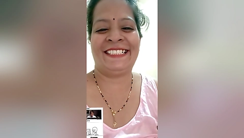 Today Exclusive- Horny Desi Bhabhi Showing Her Boobs And Wet Pussy 3