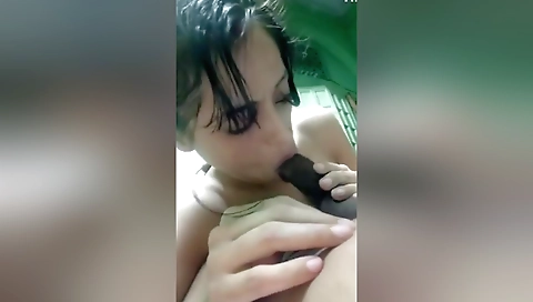 Today Exclusive- Sexy Bhabhi Blowjob