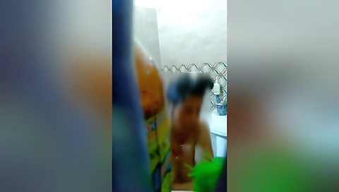 Today Exclusive- Sexy Desi Bhabhi Bathing Record In