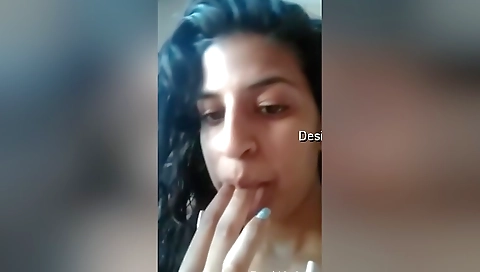 Today Exclusive- Cute Look Desi Girl Showing Her Boobs And Pussy