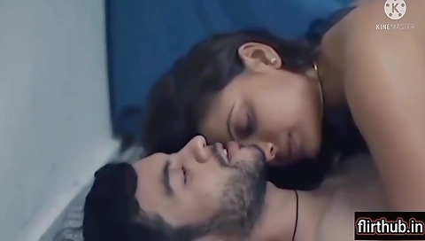 Chalu Bhabi Ne Apne Dewar Ko Sex Karna Sikhaaya