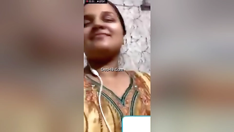 Today Exclusive- Horny Desi Girl Showing Her Boobs And Pussy On Video Call 1