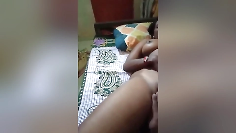 Today Exclusive- Desi Mallu Randi Bhabhi Blowjob And Ready For Sex