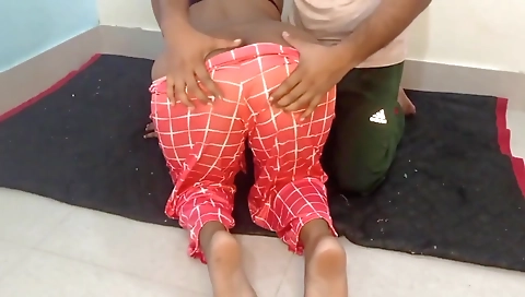 प्यासी पत्नी को जमकर चोदा