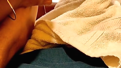 Desi Maid Sucks Toes, Gives Blowjob And Swallows Cum
