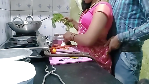 Tamil Actress In Ghar Me Kam Karane Wali Maid Ko Malik Ne Choda