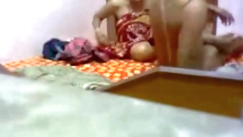 Desi Boudi Sex With Her Secret Lover In His House