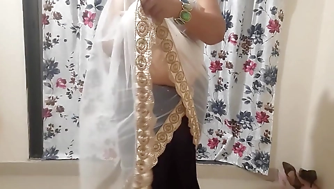 Hot Naughty Indian Desi Bhabhi Getting Ready For Her Secret Boyfriend