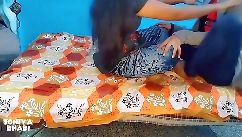 Xxx Indian Hot Wife Indian Bhabhi Ne Apne Pati Ko Job Pe Nhi Jane Diya