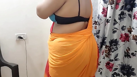 Horny Desi Indian Bhabhi Trying Her New Clothes In Her Bedroom