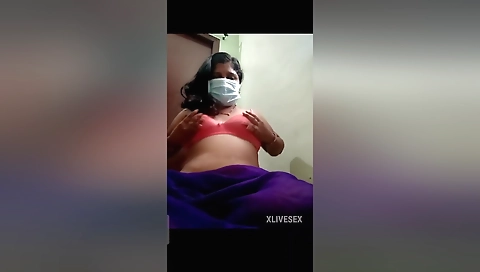 Telangana Telgu Married Aunty Show His Nature Boobs