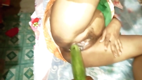 Bengali Riyar Gude Sosa Dhukiye Chi
