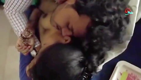 Indian Girl And Boy Sexy