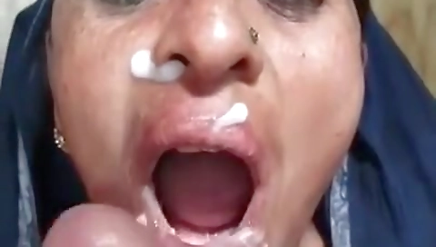 Today Exclusive- Desi Randi Mouth Fuck