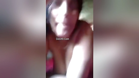 Today Exclusive- Desi Village Bhabhi Recrd Her Nude Video 17