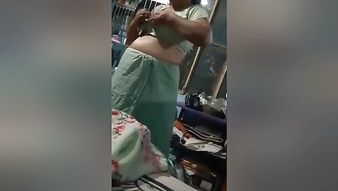 Desi Bhabhi Changing Cloths