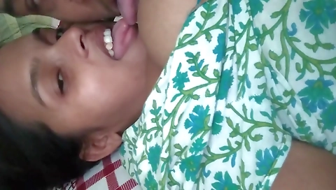 Dehati Lovers Romancing In Bed Selfie Video