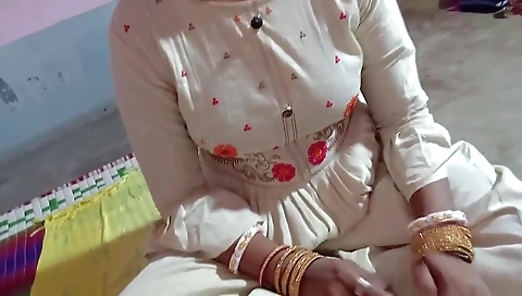 Ajanabi Pani Peene Ghar Andar Aya Or Mujhe Chod Ke Chala Gya