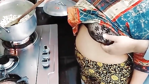 Wife Anally Fucked In Kitchen While She Is Busy Cooking