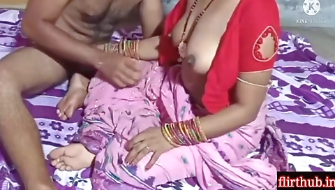 Desi Big Ass Aunty Ki Gand Utha Ke Chudayi Kari Or Muth Pee