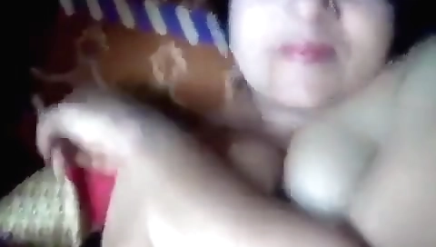 Busty Bengali Bhabhi Showing Her Nude Sexy Pussy