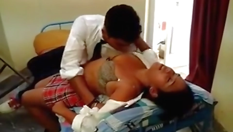 Indian Porn Site Presents College Desi Sex Video Of Pune Girl