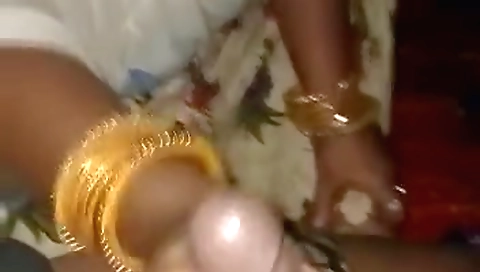 Today Exclusive- Hot Desi Bhabhi Blowjob