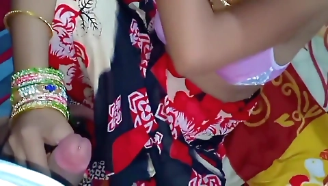 Dever Ne Room Me Bhabhi Ki Chuchi Dava Kar Chod Diya