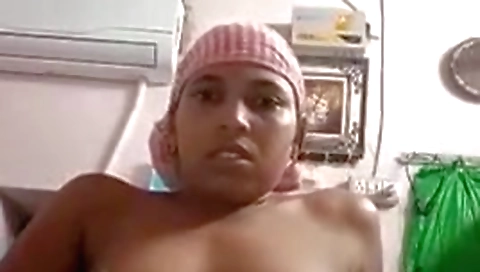 Indian Bhabhi Fingering Pussy On Selfie Cam