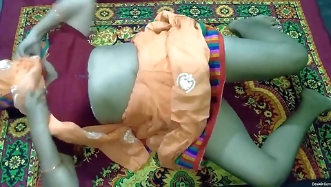 Exclusive- Big Ass Desi Bhabhi Boob Pressing And Hard Fucked By Hubby