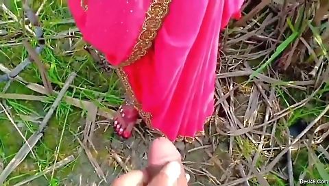 Today Exclusive- Horny Desi Wife Handjob And Hard Fucked By Hubby Outdoor