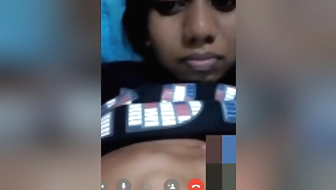 Today Exclusive- Sexy Lankan Girl Showing Her Boobs On Video Call 1